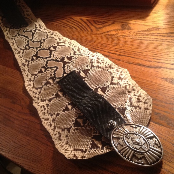 Snakeskin statement belt main image 4