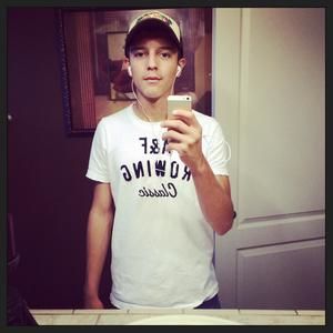 Meet your Posher, Oswaldo