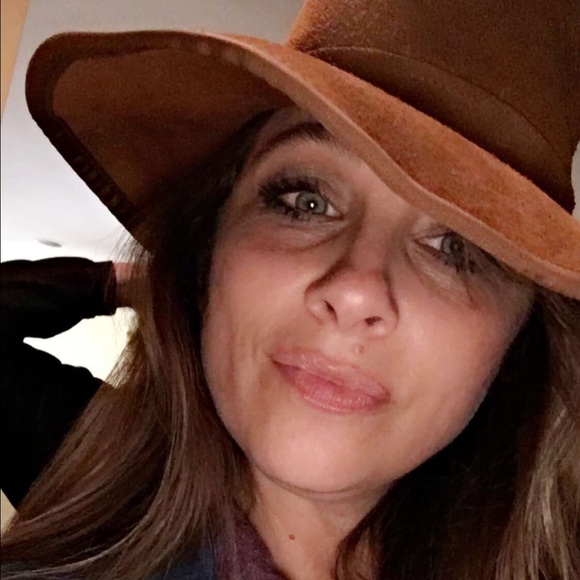 Meet your Posher, Kristina