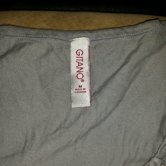 Women's shirt - Picture 2 of 2