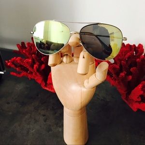 ✨NEW✨ Mirror Lense Sunglasses