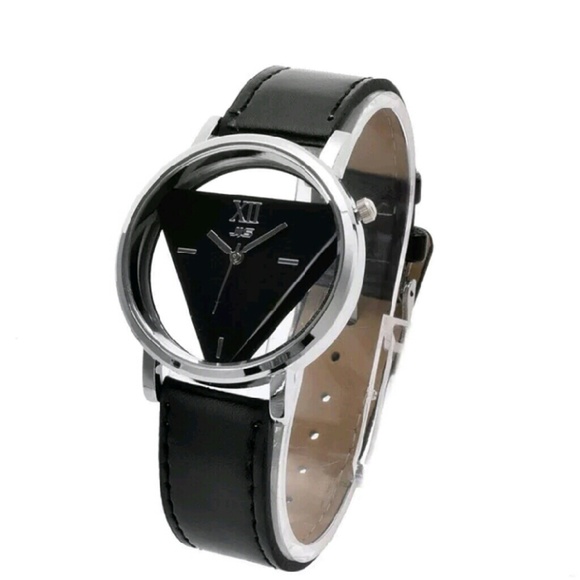 Men's leather band watch