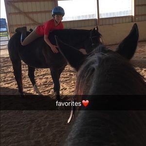 Meet your Posher, Olivia