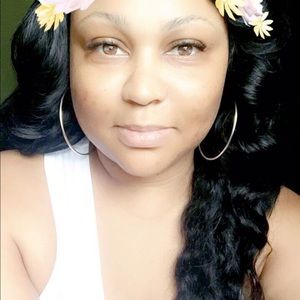 Meet your Posher, Leitha