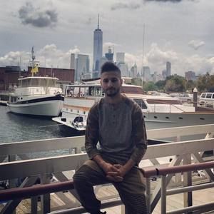 Meet your Posher, Anthony