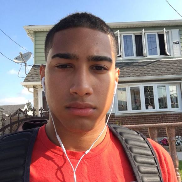 Meet your Posher, Armandi - Picture 1 of 1