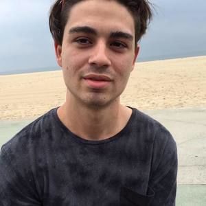 Meet your Posher, Joey