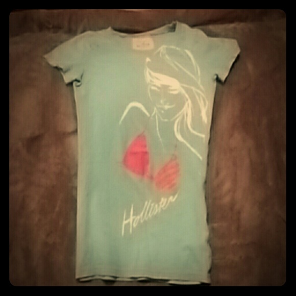 Hollister T Shirt