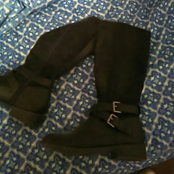 Not a name brand boot.