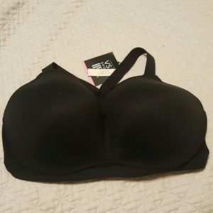 !!!FINAL PRICE DROP!!! NWT VS Sports Bra 36DDD