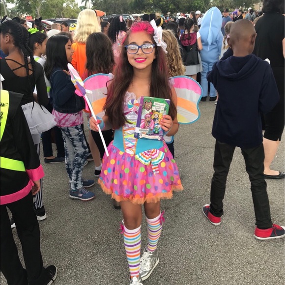 Meet your Posher, Loren - Picture 4 of 4