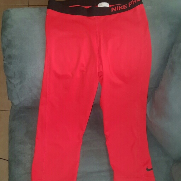 Nike Pro capri