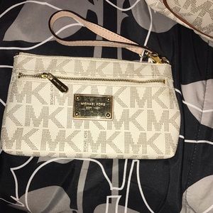 Michael Kors wristlet
