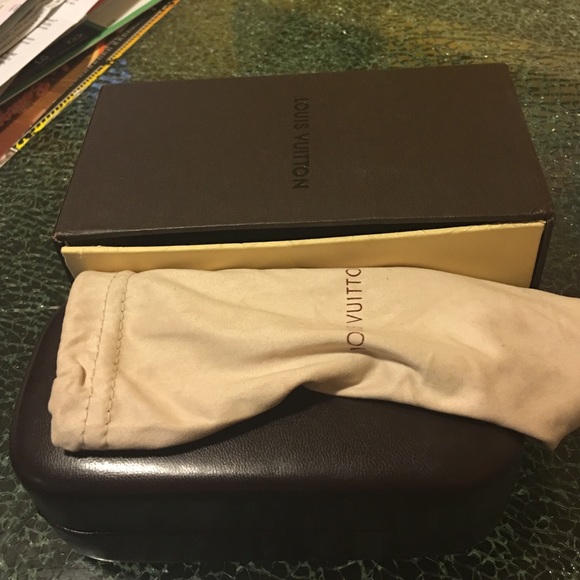 Louis Vuitton evidence shades (white) - Picture 4 of 4