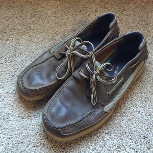 SIZE 9.5 DARK BROWN SPERRYS
