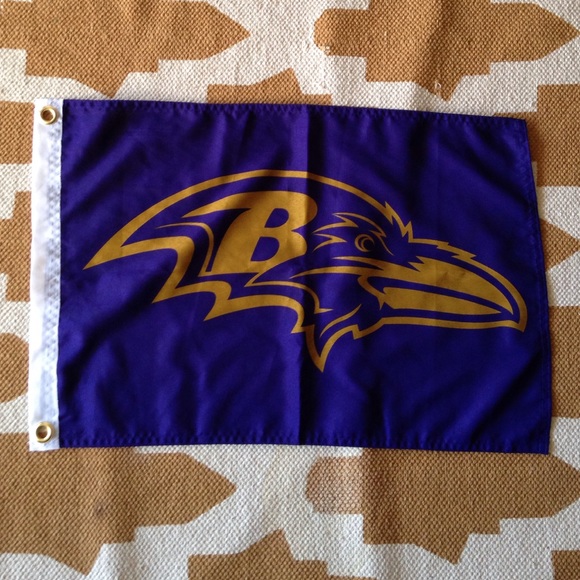Official NFL Baltimore Ravens small flag