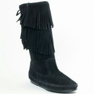 2 Layer Fringe Minnetonka Black Boots