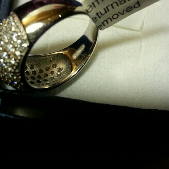 2231434-7.  Simulated Diamond Domed 925 Sterling Silver Ring, size 7 - Picture 3 of 4