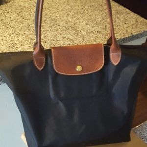 Longchamp Le Pliage (Medium)