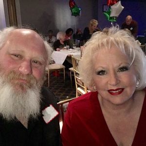 Meet your Posher, Gloria