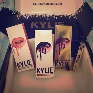 Kylie Cosmetics Bundle!
