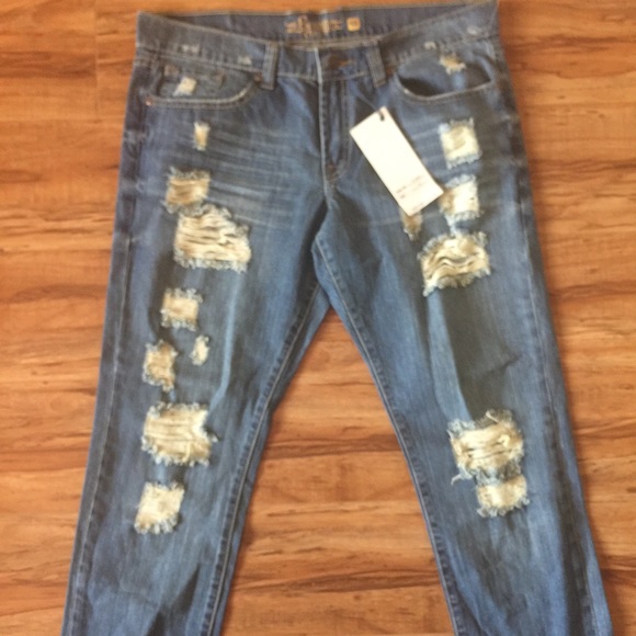 ALLOY Denim - Size 13 new distressed jeans