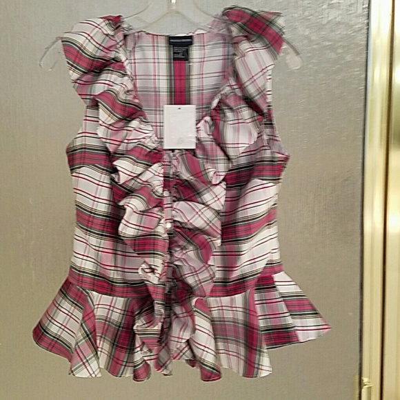 Holiday sleeveless never worn blouse