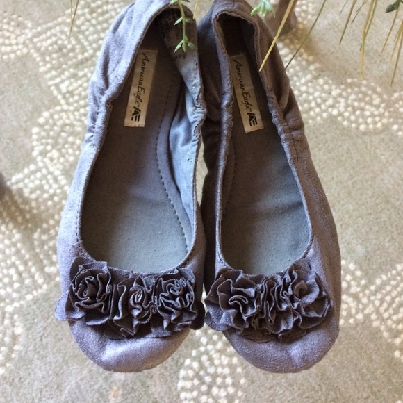 American Eagle Suede Flats
