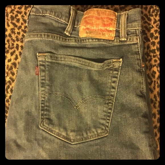 Levis