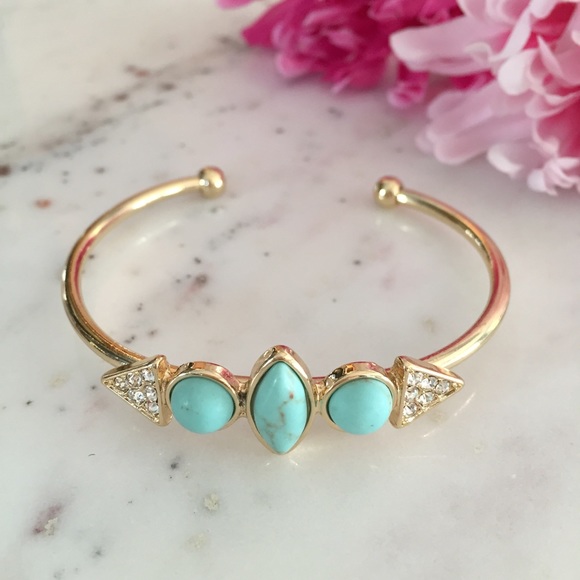 "Marisa" Bracelet || Turquoise & Gold Cuff - Picture 2 of 7