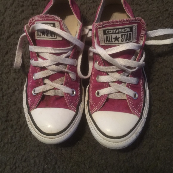 Converse low top tennis
