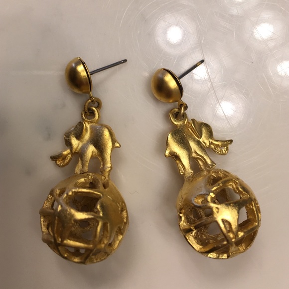 ALABAMA FANS Elephant Pierced Earrings gold tone