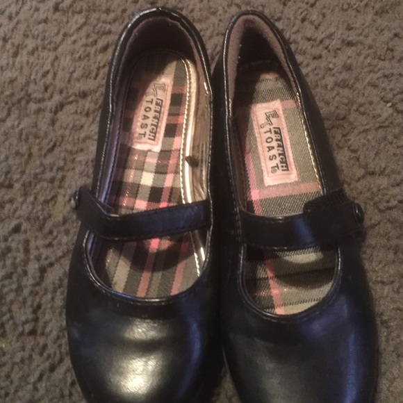 Dress shoes