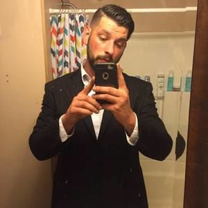 Meet your Posher, Casey