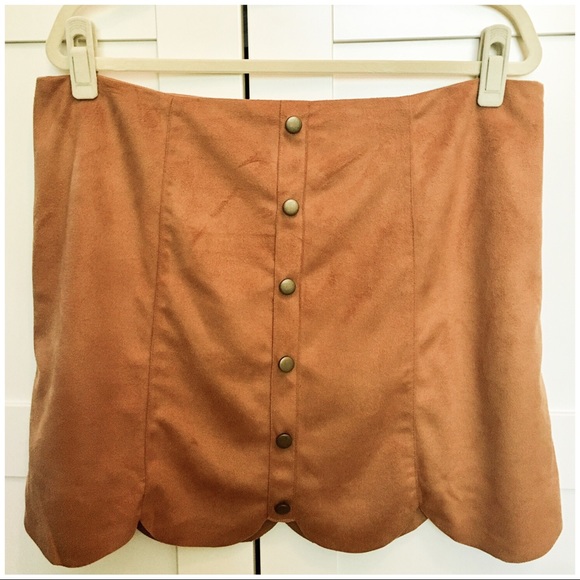 LAST‼️ LAUREN CONRAD TAN FAUX-SUEDE SKIRT - Picture 3 of 4