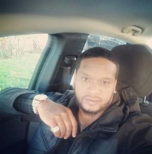 Meet your Posher, Derrick