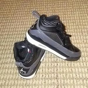 Jordan boys athletic shoes