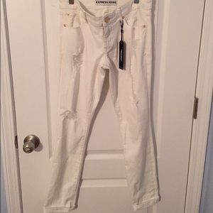 White destroyed skinny jeans