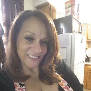 Meet your Posher, Yvette