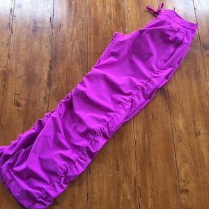 Fuscia Under Armour Pant