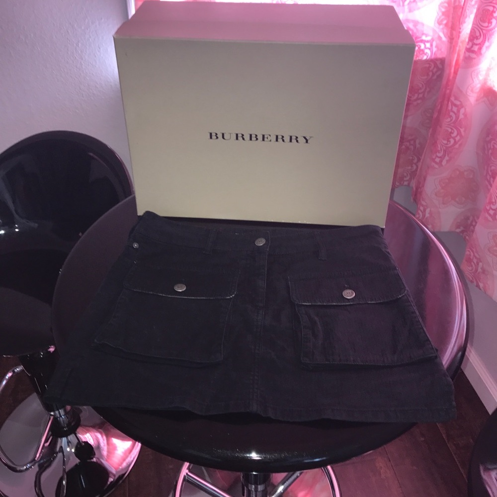 💜FINAL PRICE 💜BURBERRY SKIRT💜