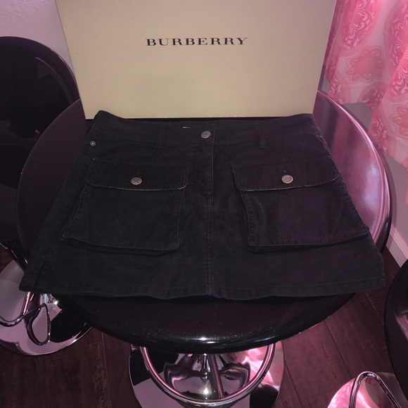 💜FINAL PRICE 💜BURBERRY SKIRT💜 - Picture 2 of 8