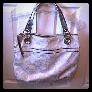 Coach Signature purse with Silver detail