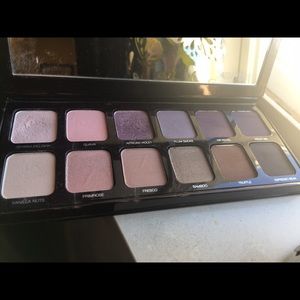 Laura Mercier Eye Art Artist palette