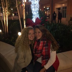 Meet your Posher, Annie grace