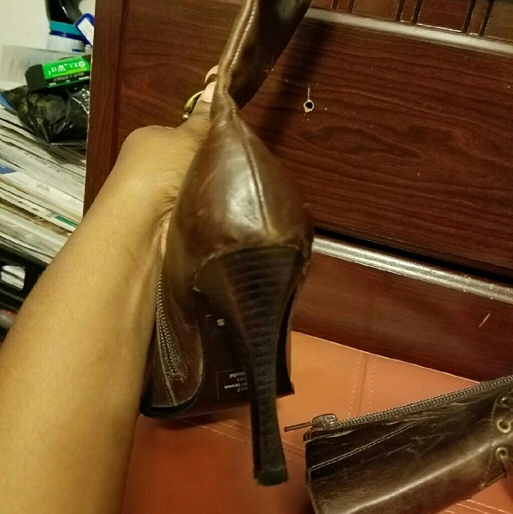 Distresaed boots - Picture 2 of 3