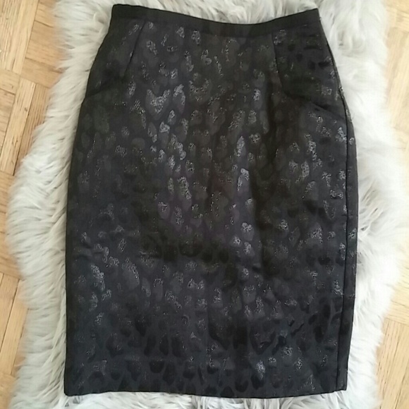 HM Black Shimmer Leopard Print Mini SZ 4