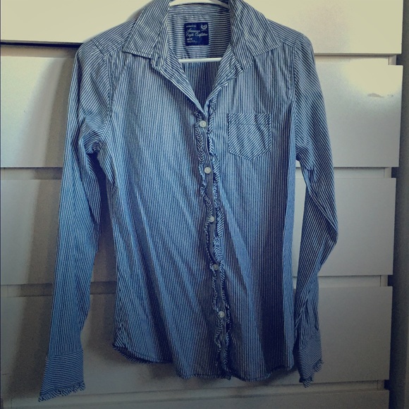 :american eagle: button down with ruffle detail