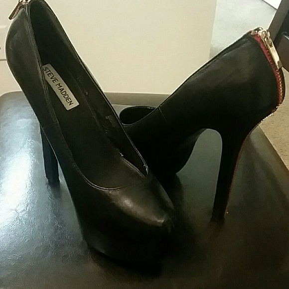 Heels - Picture 2 of 2