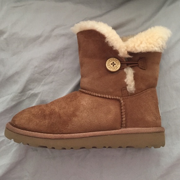 Chestnut Uggs